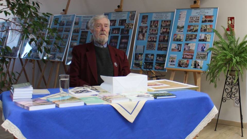 Dzejnieks Pāvels Plotņikovs ar radošo vakaru atzīmēja savu 80 gadu jubileju